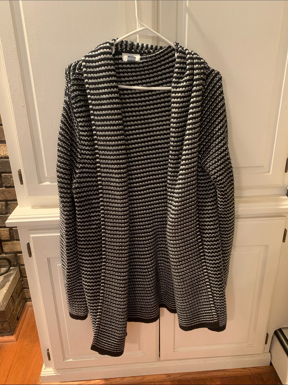 Old Navy Black and White Striped Open-Front Cardigan